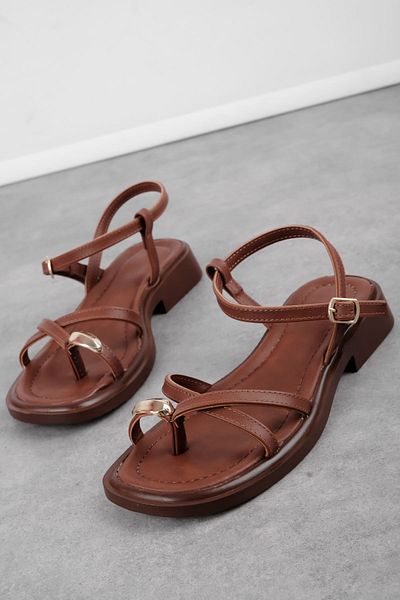 Lal Shoes & Bags Sandale Relina pentru damă cu curele încrucișate - maro