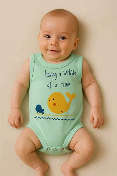 BABY WEAR بدلة أطفال مطبوعة على شكل حوت