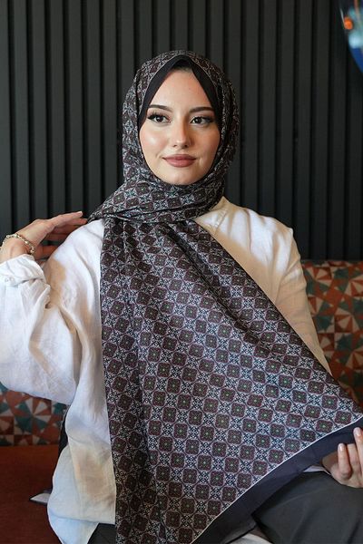 AFVENTE Mosaic Pattern Burgundy Soft Cotton Shawl