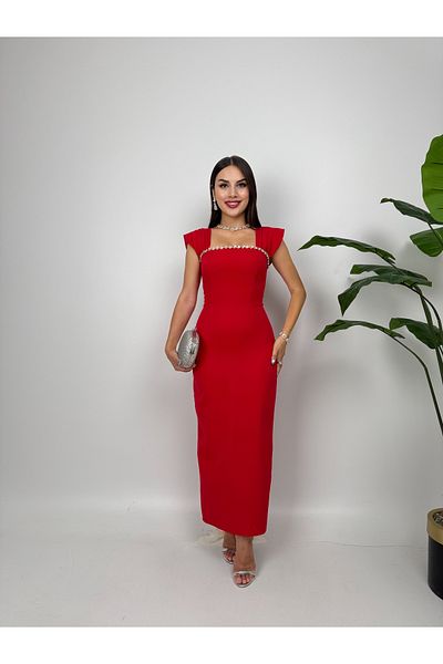 MISS JANEL Rochie cu detaliu din piatră roșie
