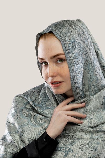 İpek Cenere Grey Silk Shawl