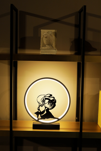 Genel Markalar Fatih Sultan Mehmet Silüetli Metal LED Masa Lambası Tarihi Fig...