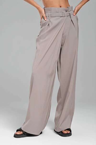 tw3 Γυναικείο υφαντό παντελόνι με λεπτομέρεια πτυχώσεων στη μέση, άνετο και κ...