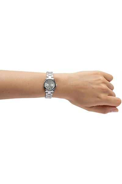 Casio Ltp-V001D-7Budf Women's Wristwatch