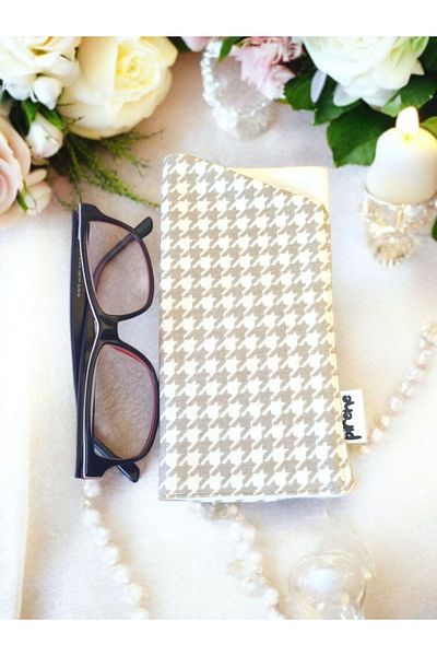Pirene Arden Glasses Case