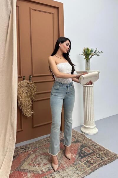 LACARINO 7403 M.flare بنطلون جينز نسائي