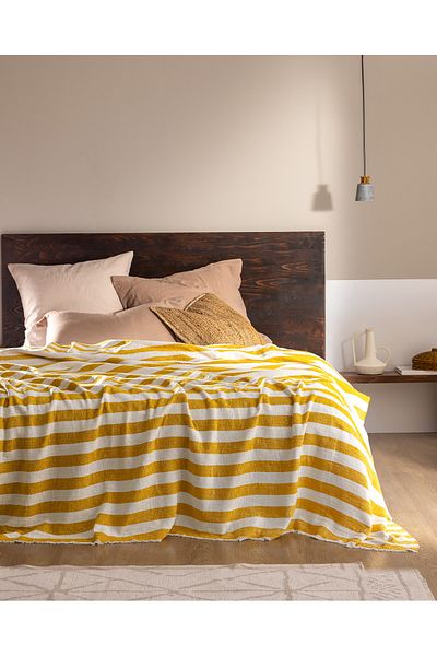 Madame Coco Aviral Double Cotton Bedspread - Yellow