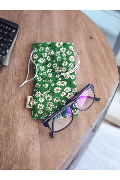 Pirene Daisy Glasses Case