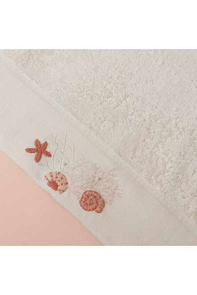 Linens Cowry Bamboo Face Towel 50X85 cm Salmon