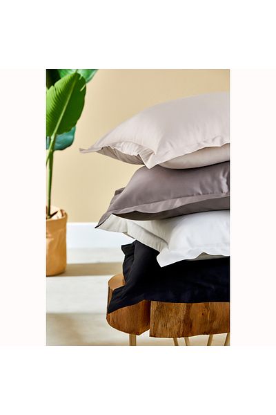 Linens Ecru Makiç Satin 2 Piece Flounce Pillow Case Set