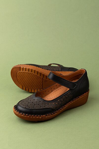 Gondol Kadın Hakiki Deri Önü Kapalı Rahat Sandalet Pyt.5100