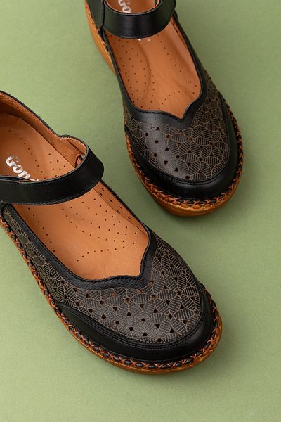 Gondol Women's Genuine Leather Closed Front Comfortable Sandals Pyt.5100