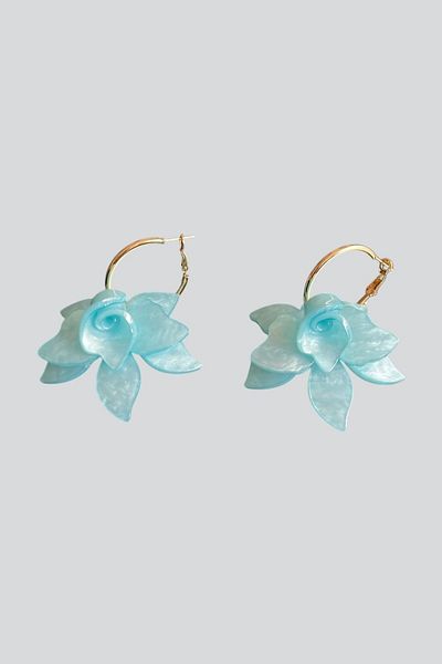 stravis Gold Hoop Flower Earrings