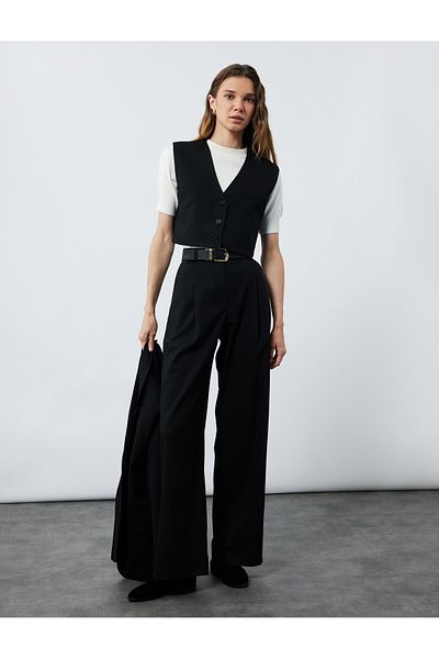 Koton Buttoned V-Neck Sleeveless Crop Blazer Vest