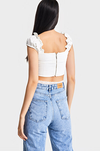 its basic Women's Ecru Color Bird's Eye Detailed Special Design Crop Top