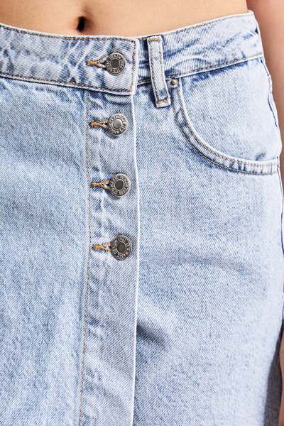 its basic Önü Düğmeli Snow Kot Rengi Kadın Jean Şort Etek