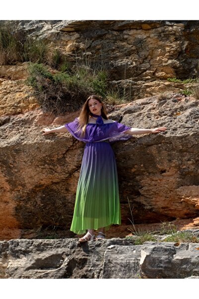 S&A Collectionn Макси рокля от тюл с плисирана яка „Мадона“ с цветен градиент - с отворени рамене