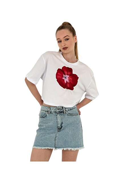 Miss Poem Kadın Oversize Gül Baskılı Kısa Beyaz Crop Tişört