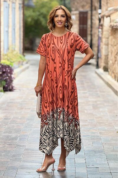 Nevin Kaya Moda Rochie cu tăietură înclinată cu model Safari Puppy Mouth
