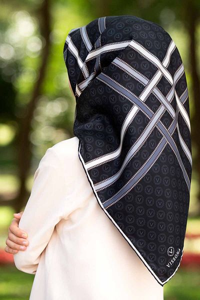 Vissona 100% Twill Silk Gold ριγέ μονόγραμμα με σχέδιο μαύρο - γκρι χρώμα 90x90 Φουλάρι Σχήμα ραπτικής: Ράψιμο στο χέρι