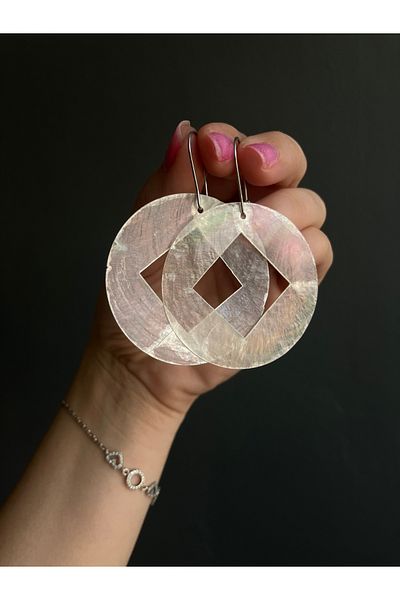 OEM White mother-of-pearl capiz earrings and surgical steel clasp, handmade in Romania