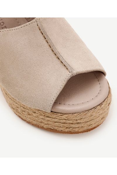 Yargıcı High Leather Espadrille with Straw Buckle Detail