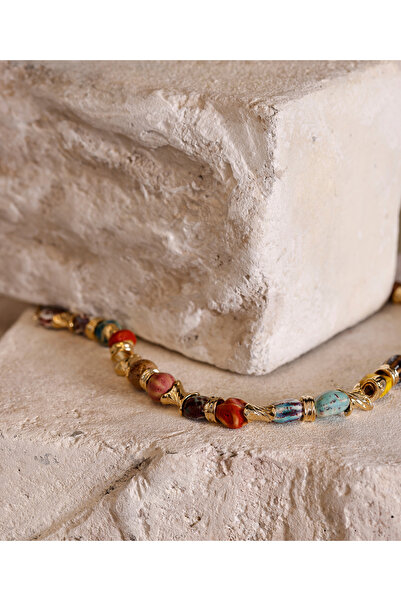 Yargıcı Doğal Taş Detaylı Seramik Kolye