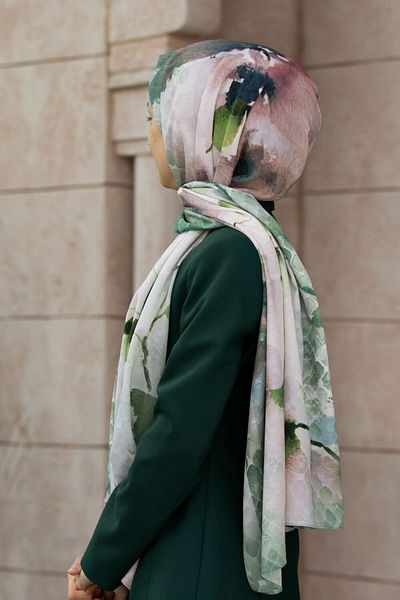 Vissona Medina de lux Acuarelă cu model floral Culoare verde petrol 75x195 șal rezistent la șifonare Moss Crep Tip de cusătură