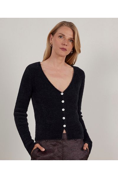 Yargıcı Cropped V-Neck Cardigan