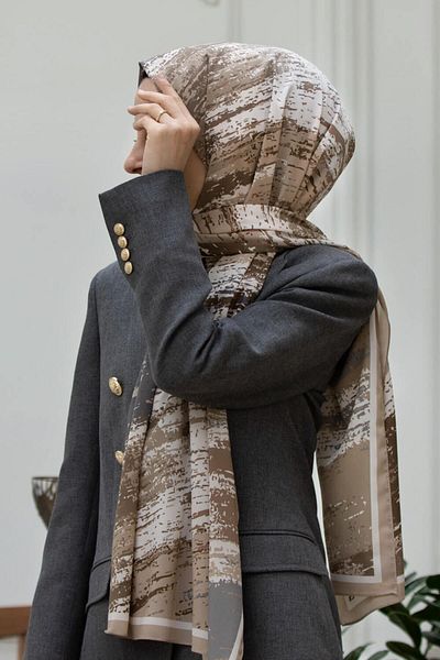 Vissona Γυναικείο σάλι πολυτελείας Medina Silk Beige-4