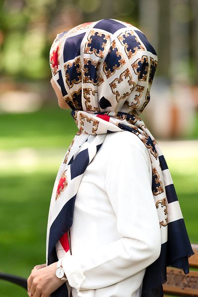 Vissona Γυναικείο φρέσκο ​​μεταξωτό σάλι Navy Blue Red