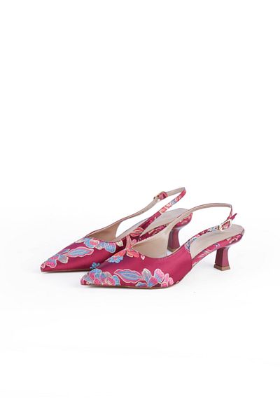 Letafia Valley Ethnic Pattern Low Heeled Shoes