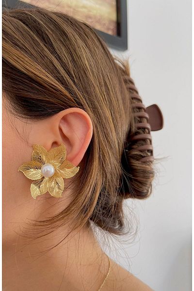 STEELSPARK Elegant Flower Premium Earrings