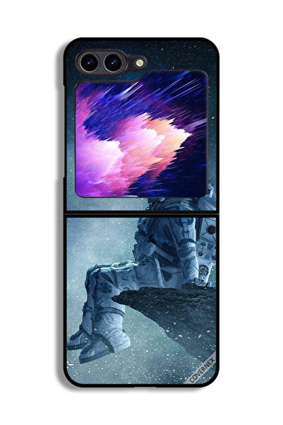 Covernex غطاء حماية لهاتف Samsung Galaxy Z Flip6 بتصميم رائد فضاء متعب