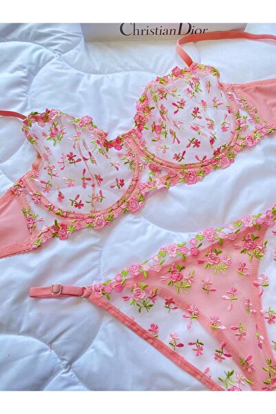 HappyZEY Σετ εσώρουχα Princess Soft Pink Floral Lace με λεπτομέρεια Underwire Bra & Thong