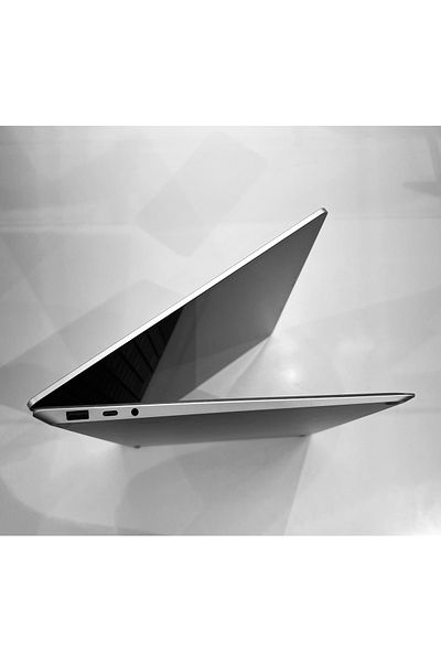 MICROSOFT Surface Laptop 2 Silver I5 11th 8 GB 256 GB Preowned