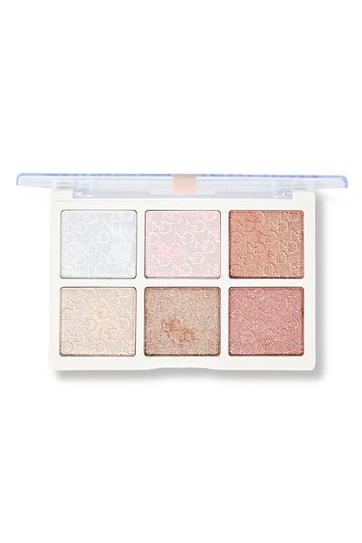 maycreate Shimmer Highlighter Palette A six-color highlighter palette for a shimmery glow and natural radiance.