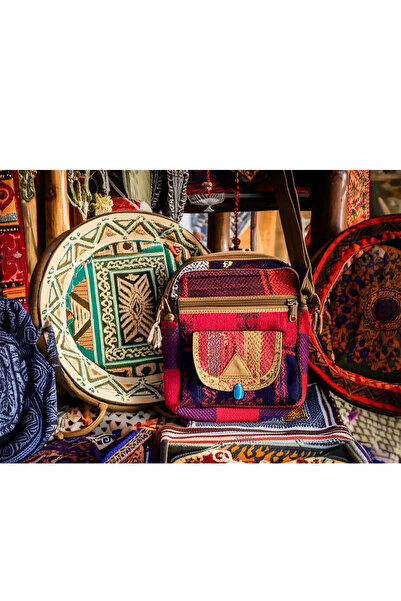 Vivesta Shop حقيبة يدوية منقوشة عرقية، حقيبة منسوجة من الكليم، حقيبة كتف كلاس...