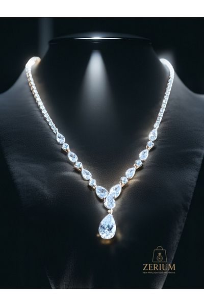 ZERİUM Sparkling Drop White Stone Waterway Necklace