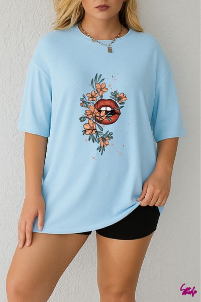 SevMode In the Cart, 1 T-Shirt Is a Gift for Purchases of 6 or More - Large Size T-Shirt with Floral Lip Print
