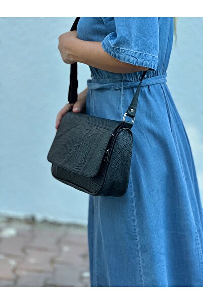 Deribag Genuine Leather, Medium Size, Black, Cross Strap, Women's Shoulder Bag 25*21*8 cm