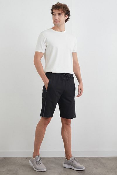 Fulla Moda Elastic Waist Pocket Zippered Shorts