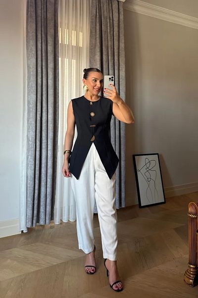 Tuba Butik Asymmetric Cut Buttoned Women's Vest