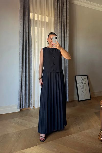 Tuba Butik Zero Sleeve Pleated Long Dress