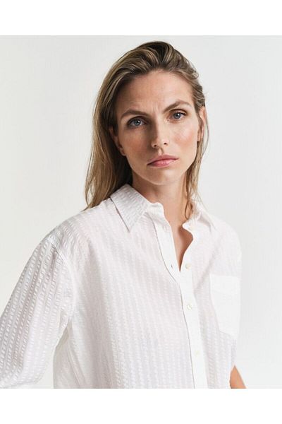 Gant قميص سيرساكر مخطط بألوان متجانسة بقصّة مريحة