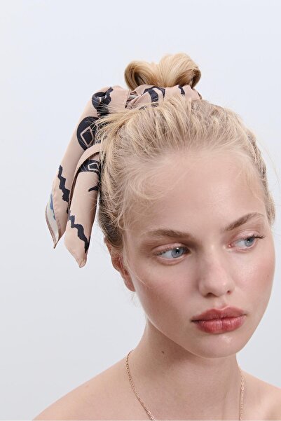 Stradivarius Printed scarf