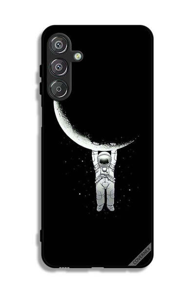 Covernex غطاء حماية لهاتف سامسونج جالاكسي M16 5G، صورة رائد فضاء معلق على الق...