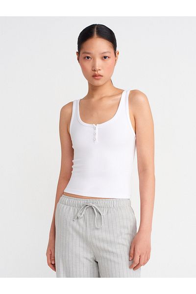 Dilvin 21158 Buttoned Strap Top-White