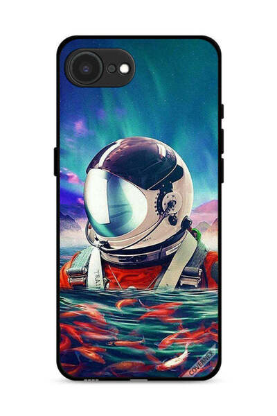 Covernex غطاء حماية لجهاز آيفون 16e من آبل، رائد فضاء في بحر الأسماك