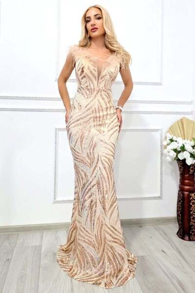 FashionForYou Rochie lunga de seara VaLLia, croi sirena, cu paiete si pene st...